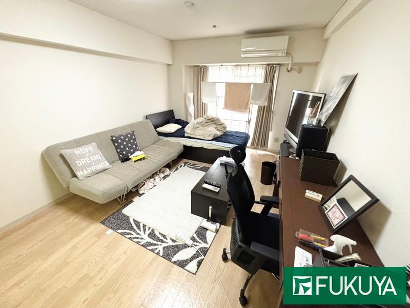 studio apartment in Higashiyodogawa Ward, Osaka - Photo 1