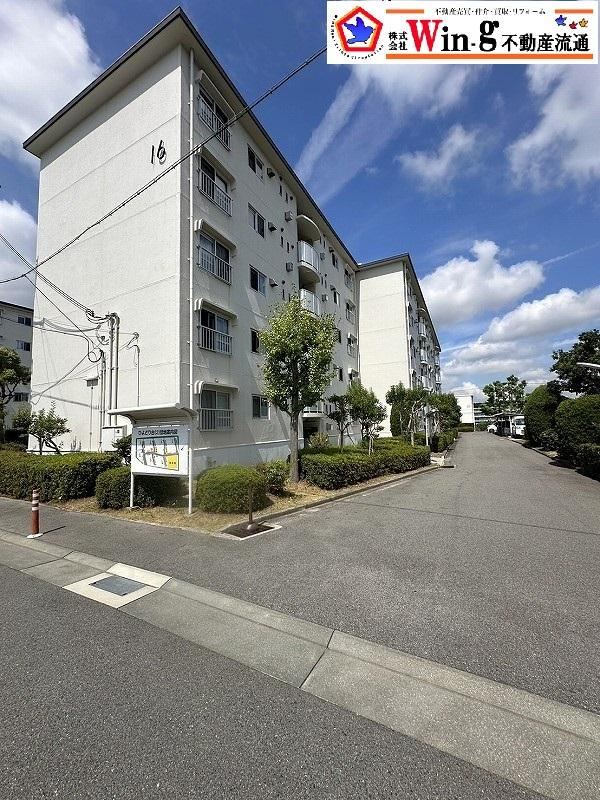 2LDK apartment in Kita Ward, Kobe, Hyogo - Photo 1