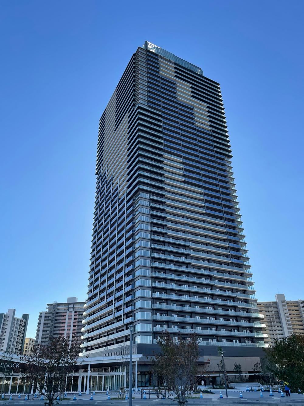 3LDK apartment in Mihama Ward, Chiba - Photo 1