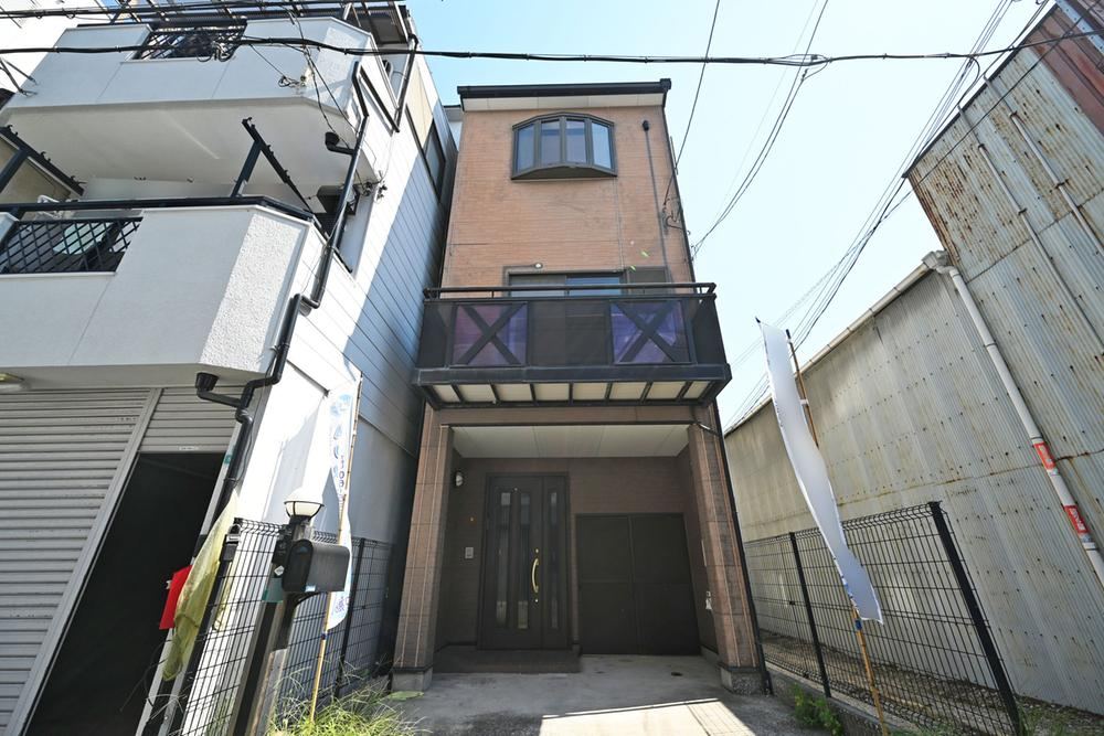 4DK house in Yodogawa Ward, Osaka - Photo 1