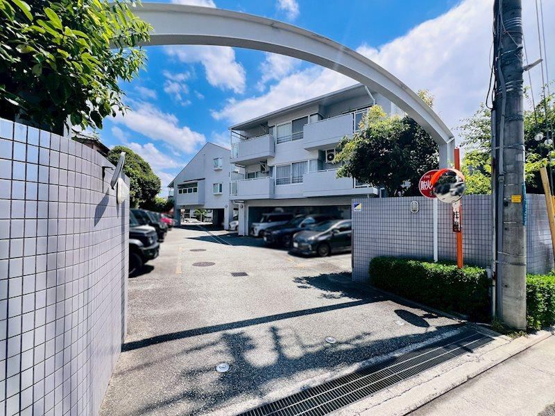 3LDK apartment in Kawanishi, Hyogo - Photo 1