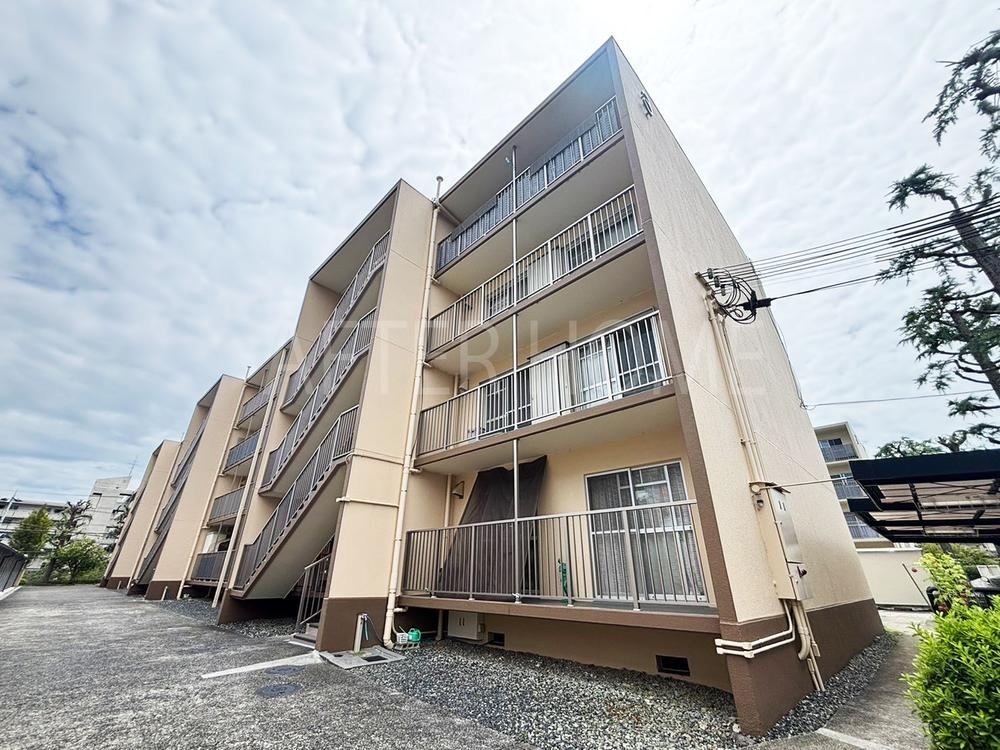 3LDK apartment in Kawanishi, Hyogo - Photo 1