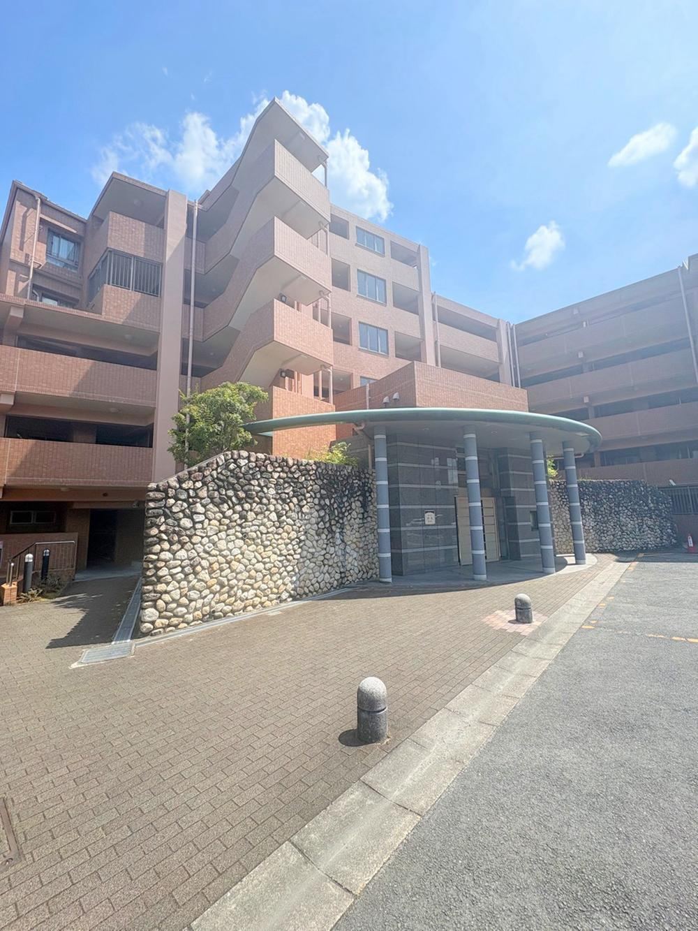 3LDK apartment in Nara, Nara - Photo 1