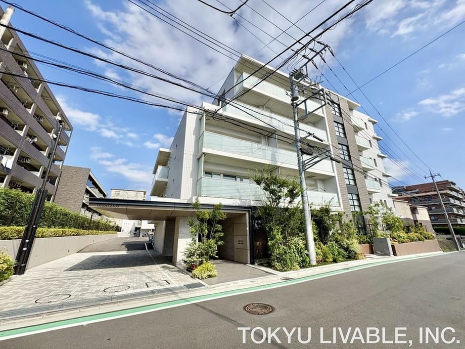 3LDK apartment in Izumi Ward, Yokohama, Kanagawa - Photo 1