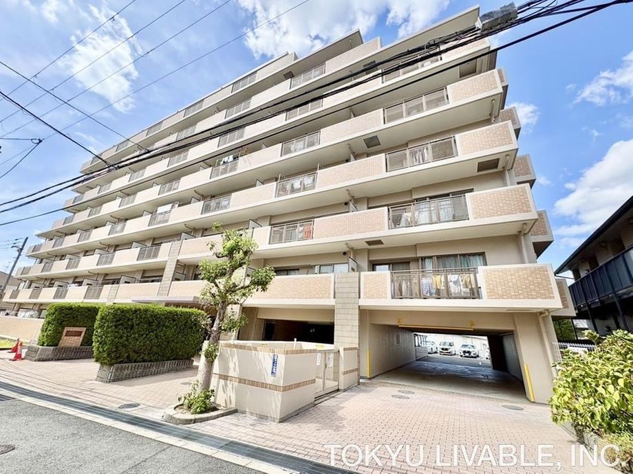 3LDK apartment in Shijonawate, Osaka - Photo 1