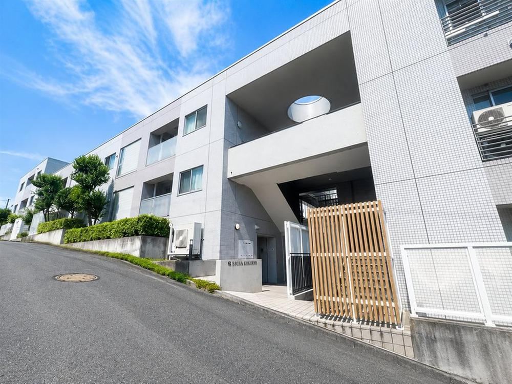 3LDK apartment in Zama, Kanagawa - Photo 1