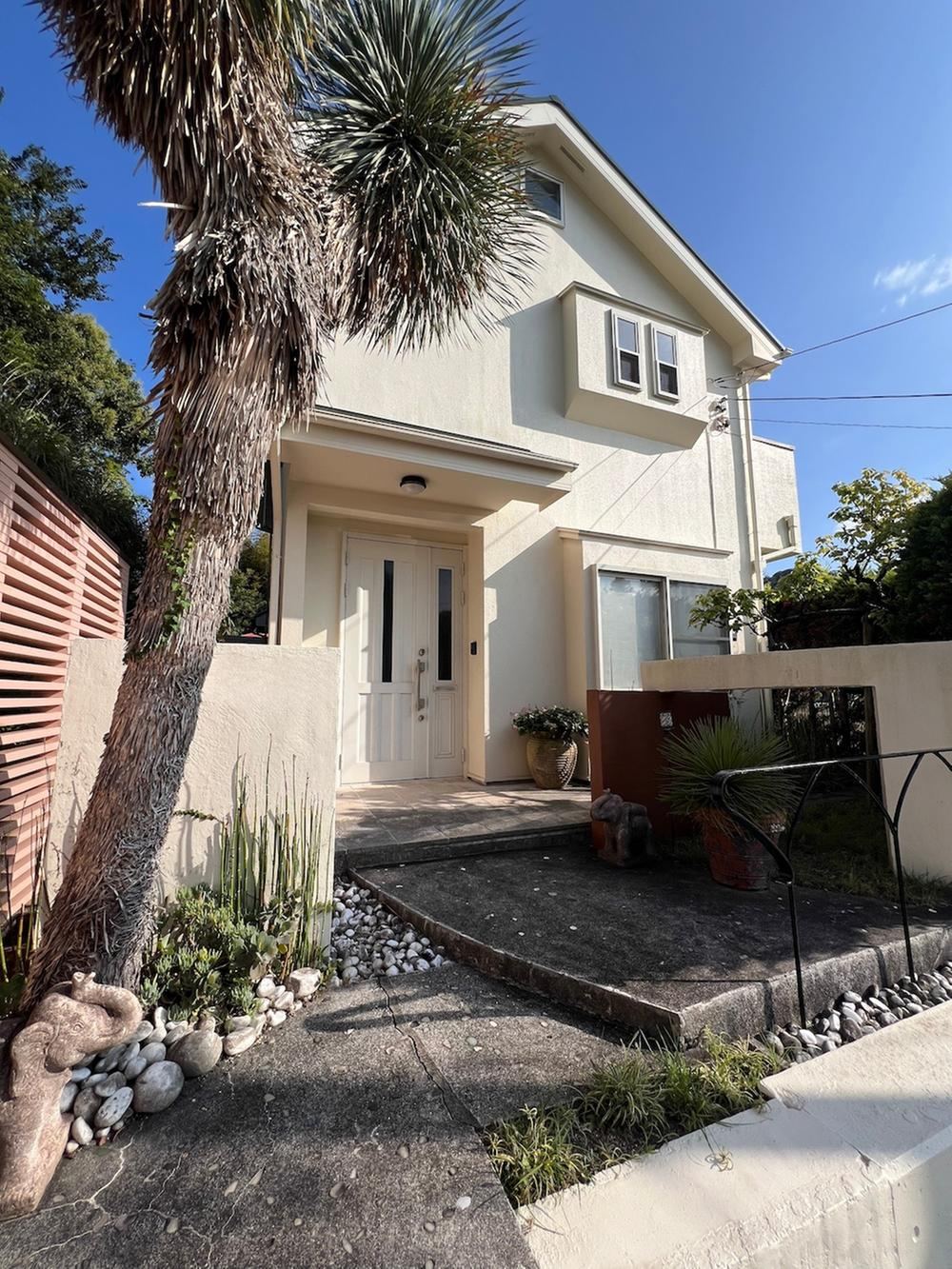 4LDK house in Hayama, Miura District, Kanagawa - Photo 1