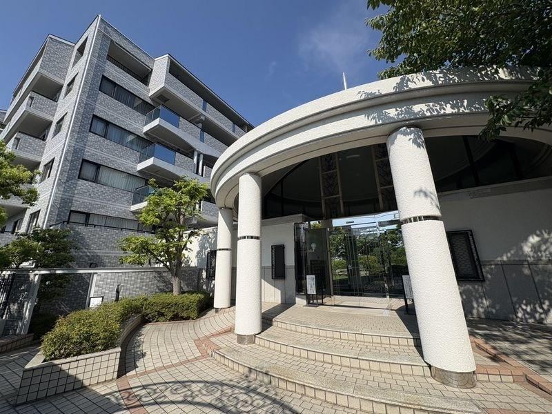 2LDK+S apartment in Mino, Osaka - Photo 1