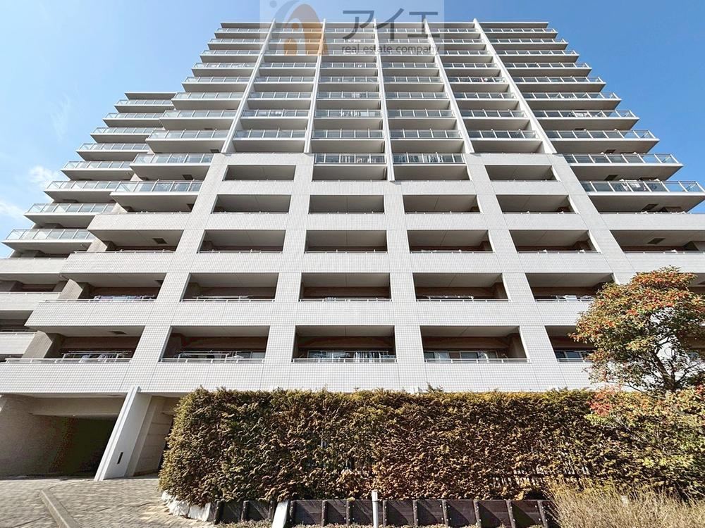 3LDK apartment in Ichikawa, Chiba - Photo 1