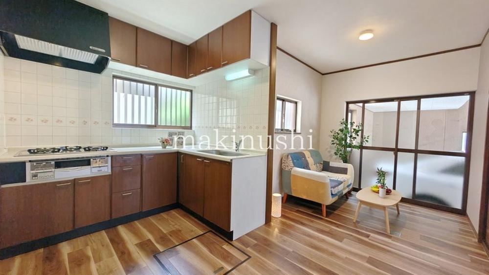 4LDK house in Fujiidera, Osaka - Photo 1
