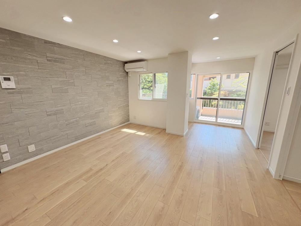 3LDK apartment in Akashi, Hyogo - Photo 1