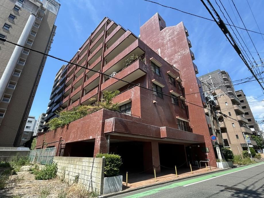2LDK apartment in Chuo Ward, Fukuoka - Photo 1