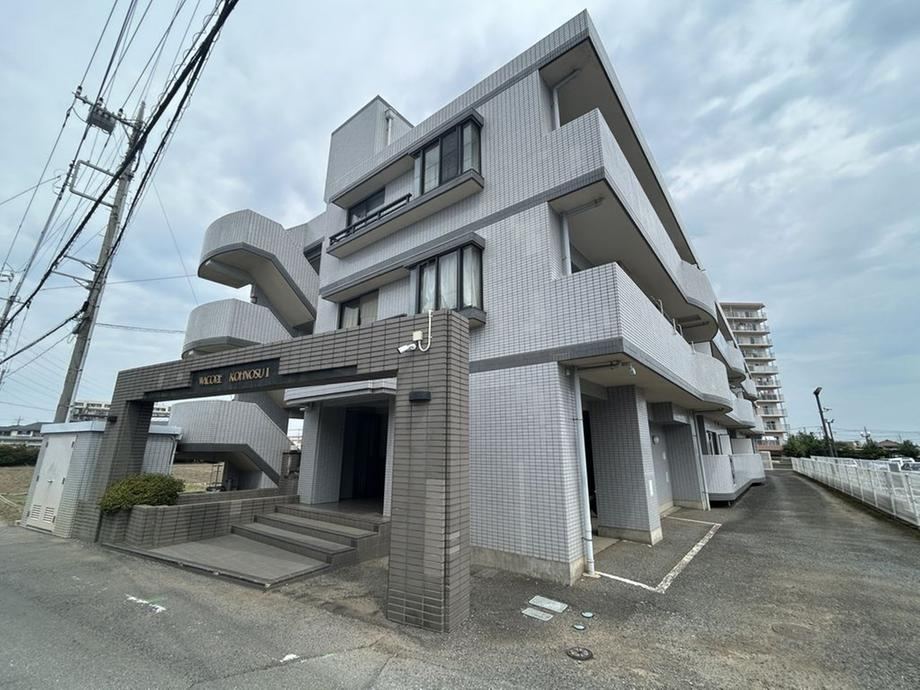 2LDK+S apartment in Kitamoto, Saitama - Photo 1