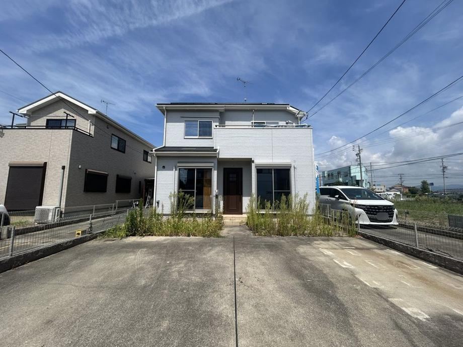 4LDK house in Toyohashi, Aichi - Photo 1