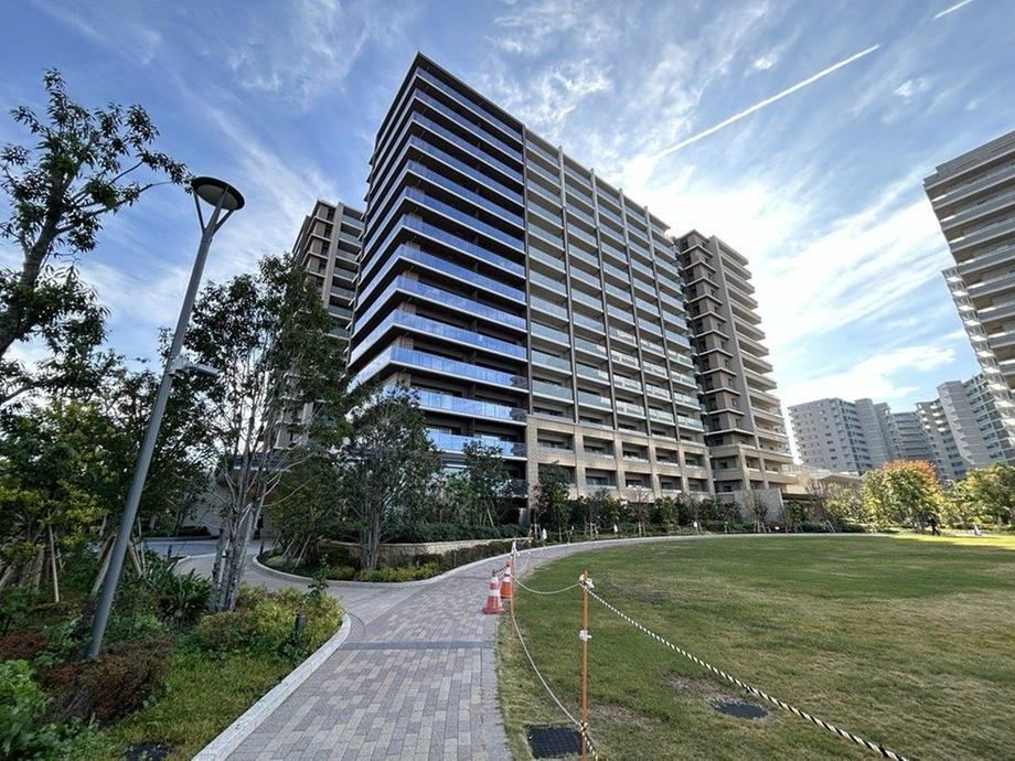 3LDK apartment in Saiwai Ward, Kawasaki, Kanagawa - Photo 1