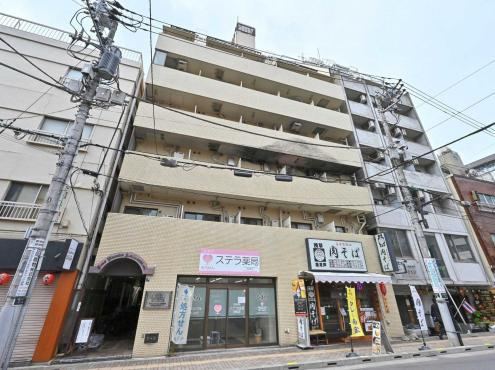 studio apartment in Taito Ward, Tokyo - Photo 1