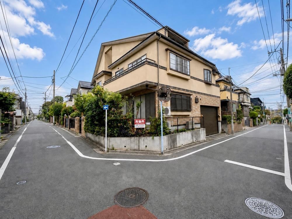 102 m² land in Suginami Ward, Tokyo - Photo 1