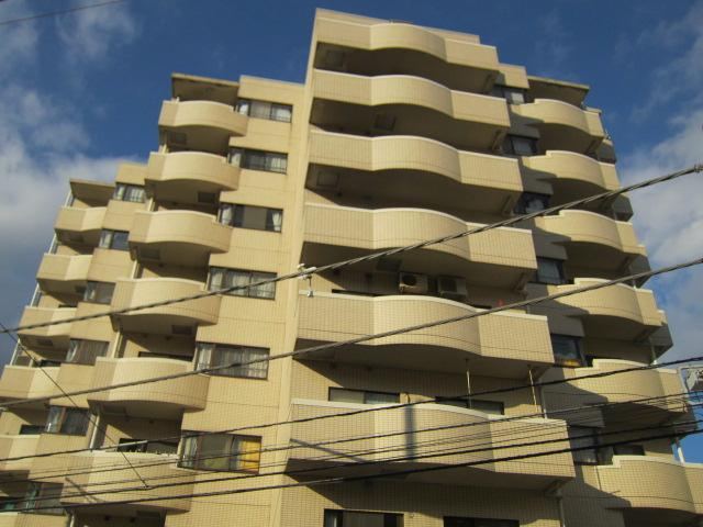1LDK apartment in Atami, Shizuoka - Photo 1