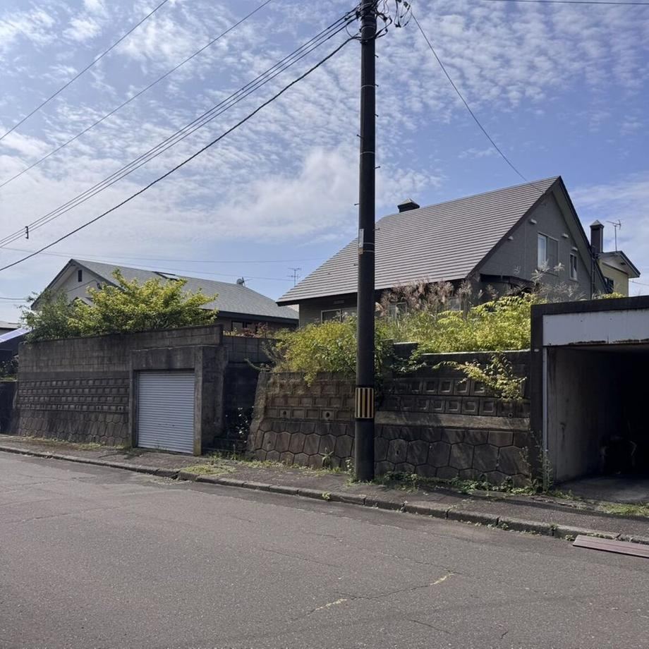 4LDK+S house in Muroran, Hokkaido - Photo 1