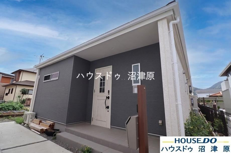 4LDK house in Izunokuni, Shizuoka - Photo 1