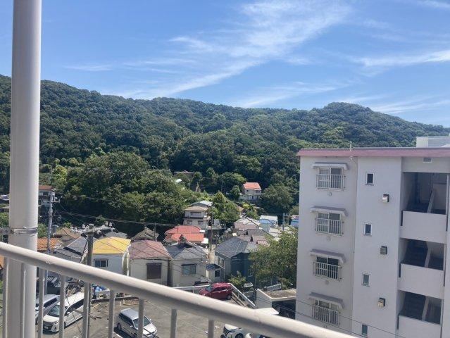 3DK apartment in Tarumi Ward, Kobe, Hyogo - Photo 1