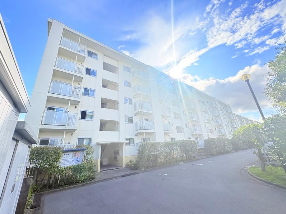 3LDK apartment in Yokosuka, Kanagawa - Photo 1