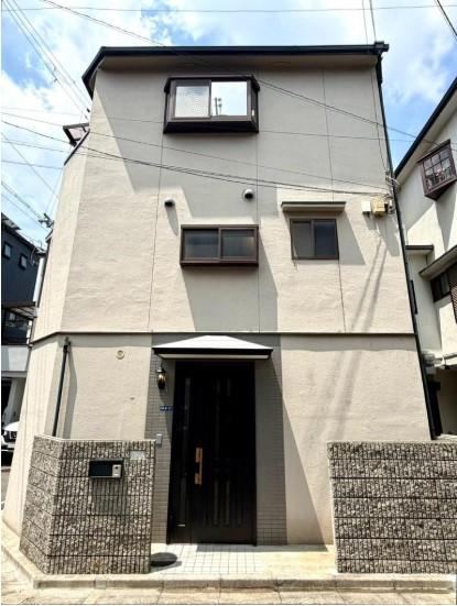 4LDK house in Suita, Osaka - Photo 1