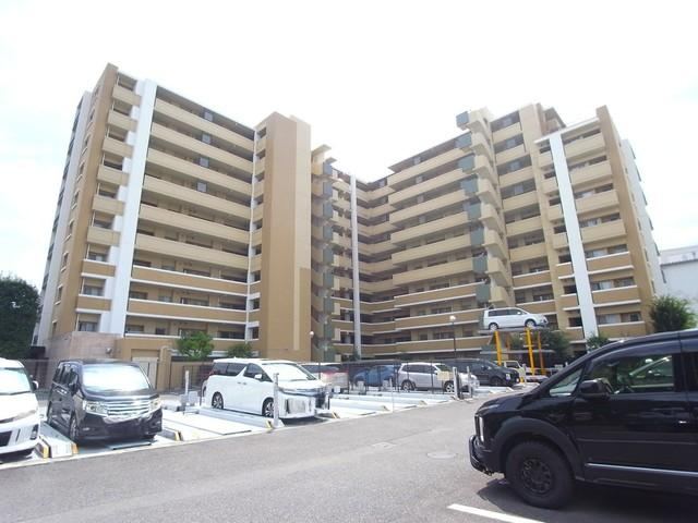 2LDK apartment in Toda, Saitama - Photo 1