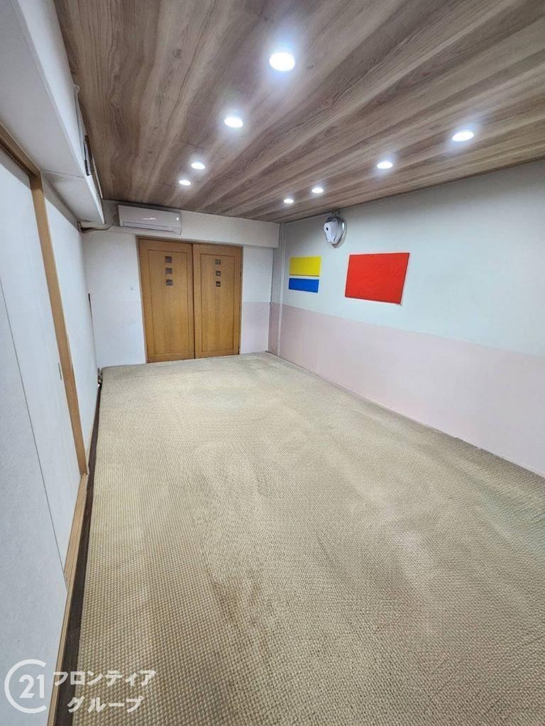 3LDK apartment in Higashiyodogawa Ward, Osaka - Photo 1