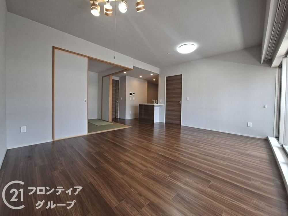 4LDK apartment in Himeji, Hyogo - Photo 1