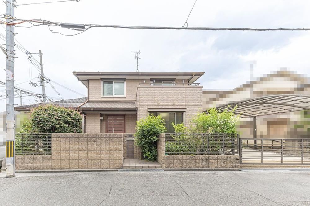 3LDK house in Yao, Osaka - Photo 1