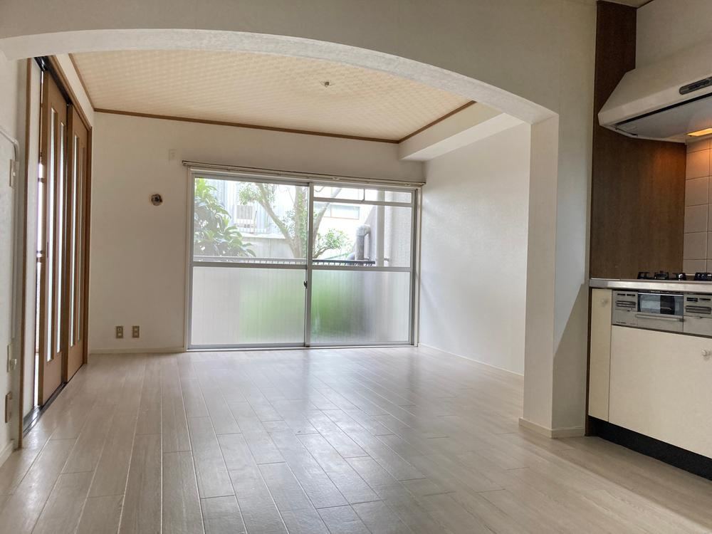 3LDK apartment in Tarumi Ward, Kobe, Hyogo - Photo 1