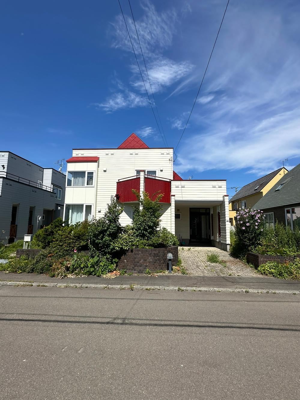 4LDK+S house in Kita Ward, Sapporo, Hokkaido - Photo 1