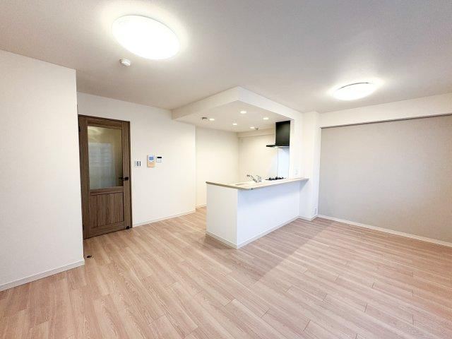 3LDK apartment in Chofu, Tokyo - Photo 1