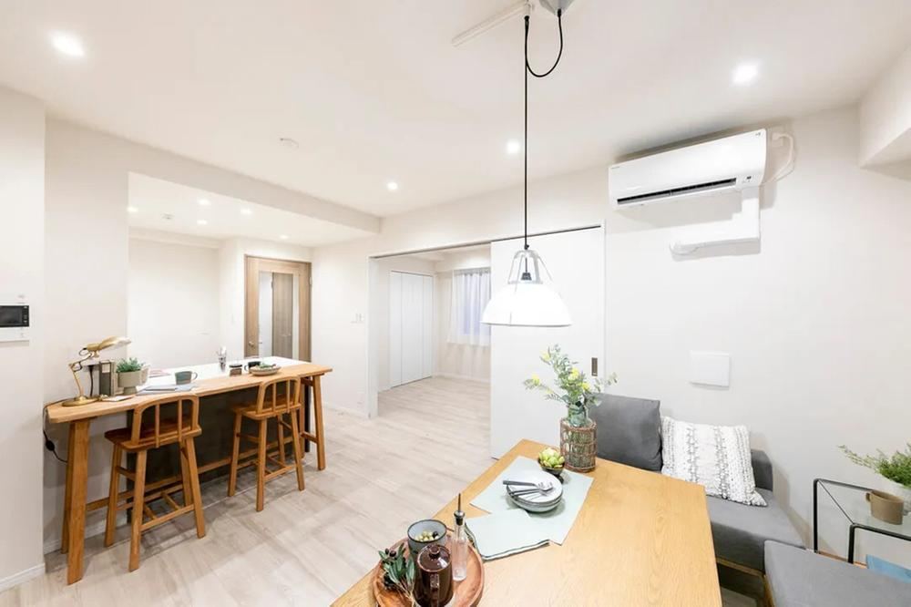 2LDK apartment in Bunkyo Ward, Tokyo - Photo 1
