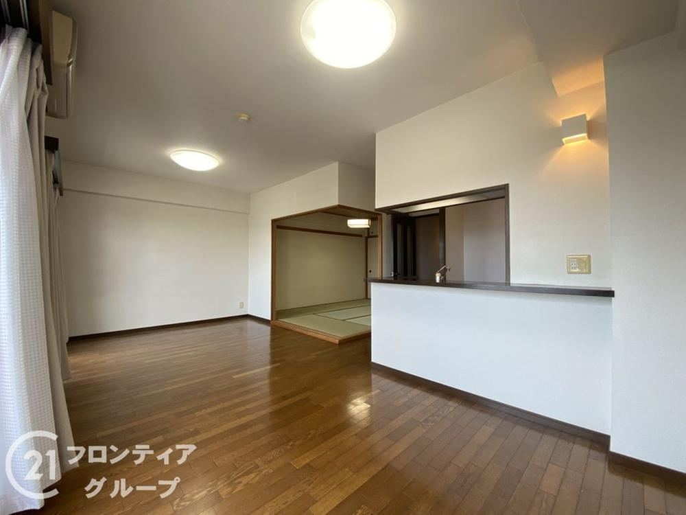 2LDK+S apartment in Higashi Ward, Sakai, Osaka - Photo 1