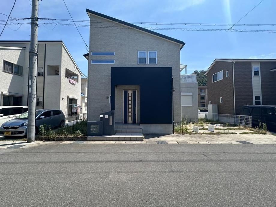 4LDK house in Himeji, Hyogo - Photo 1