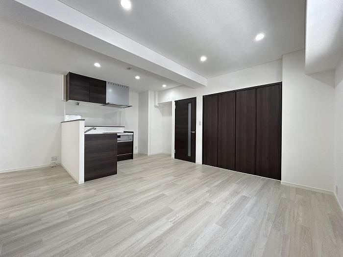 2LDK apartment in Chuo Ward, Fukuoka - Photo 1
