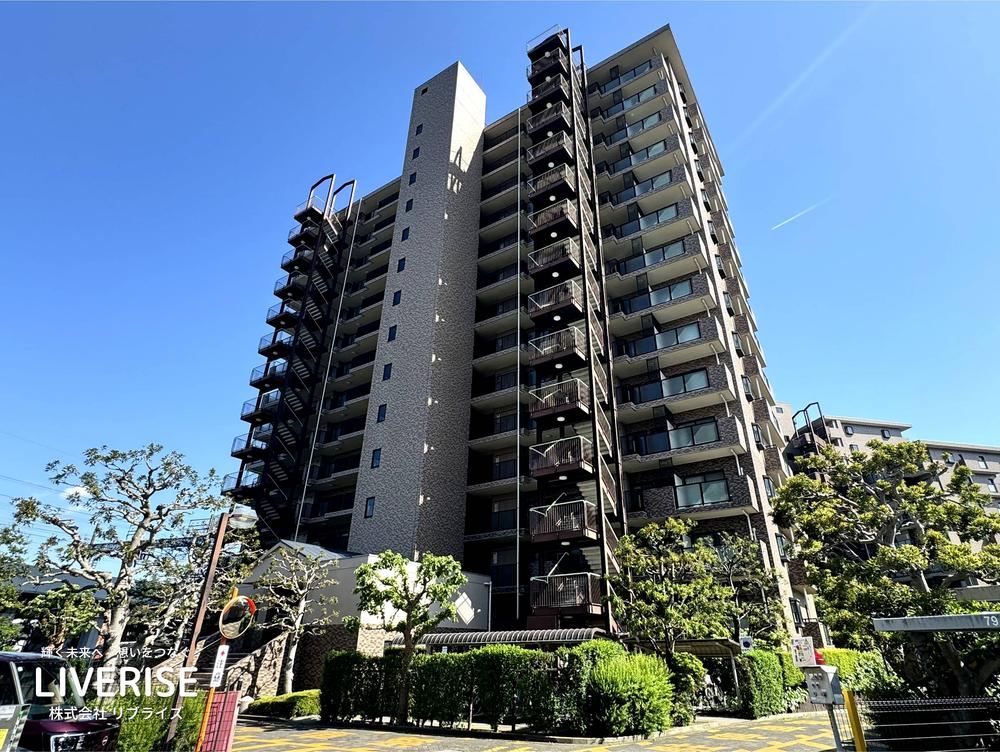 2LDK apartment in Koga, Ibaraki - Photo 1