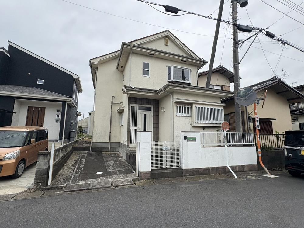 4LDK house in Kuki, Saitama - Photo 1