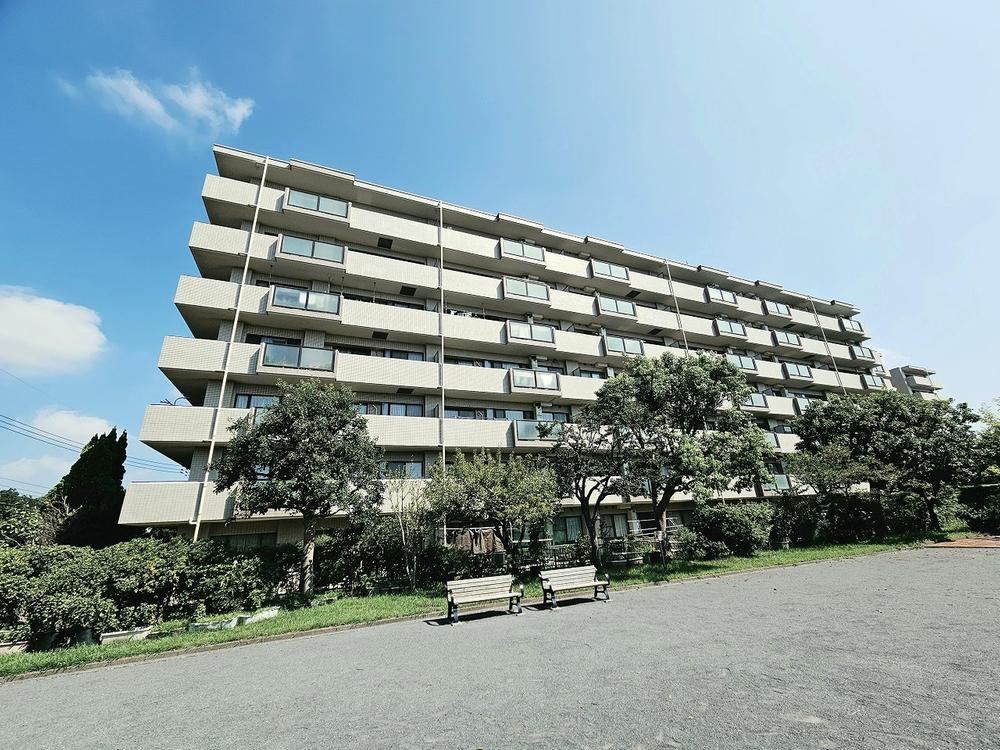 2LDK+S apartment in Izumi Ward, Yokohama, Kanagawa - Photo 1