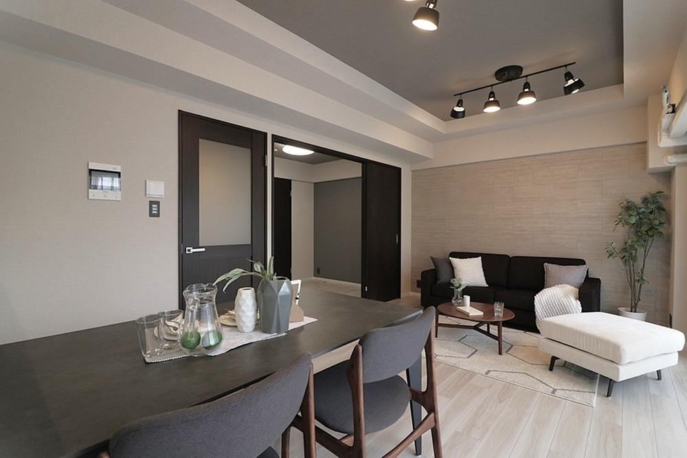 4LDK apartment in Higashinari Ward, Osaka - Photo 1
