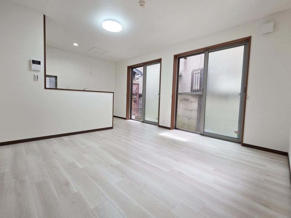 4LDK house in Katsushika Ward, Tokyo - Photo 1