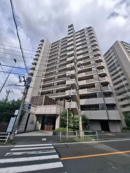 3LDK apartment in Tokorozawa, Saitama - Photo 1