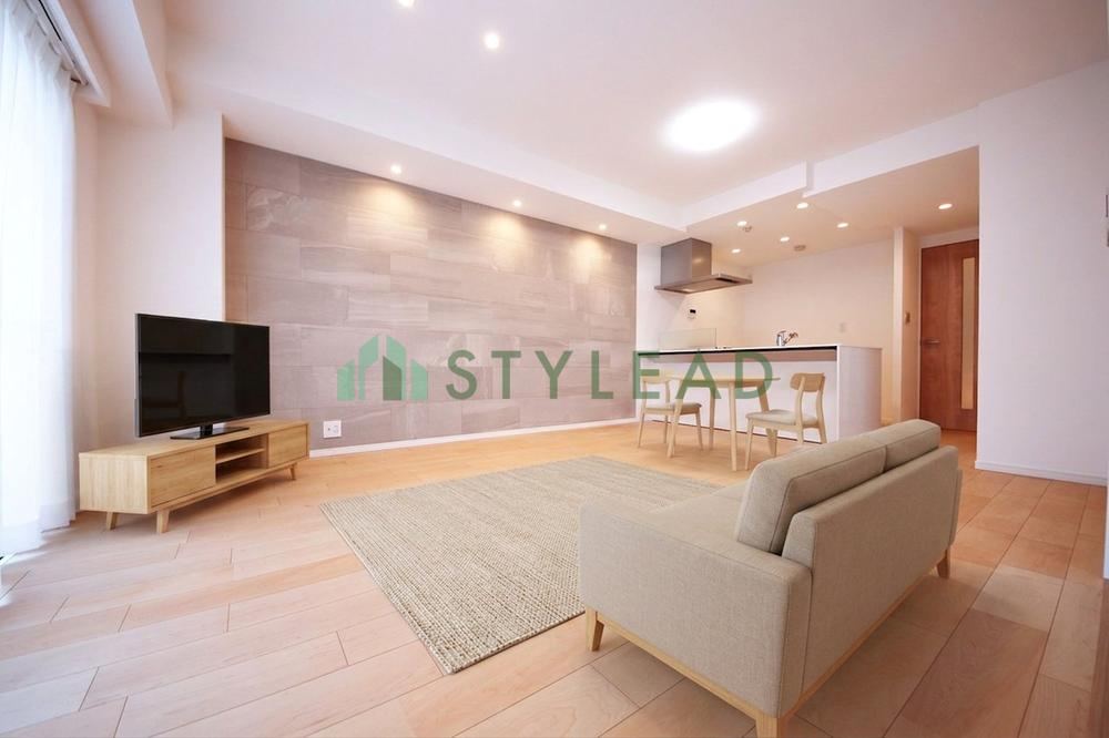 3LDK apartment in Minami Ward, Yokohama, Kanagawa - Photo 1