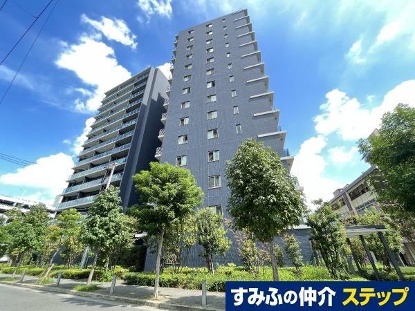 3LDK apartment in Joto Ward, Osaka - Photo 1