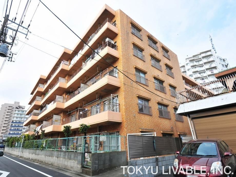 2LDK+S apartment in Katsushika Ward, Tokyo - Photo 1