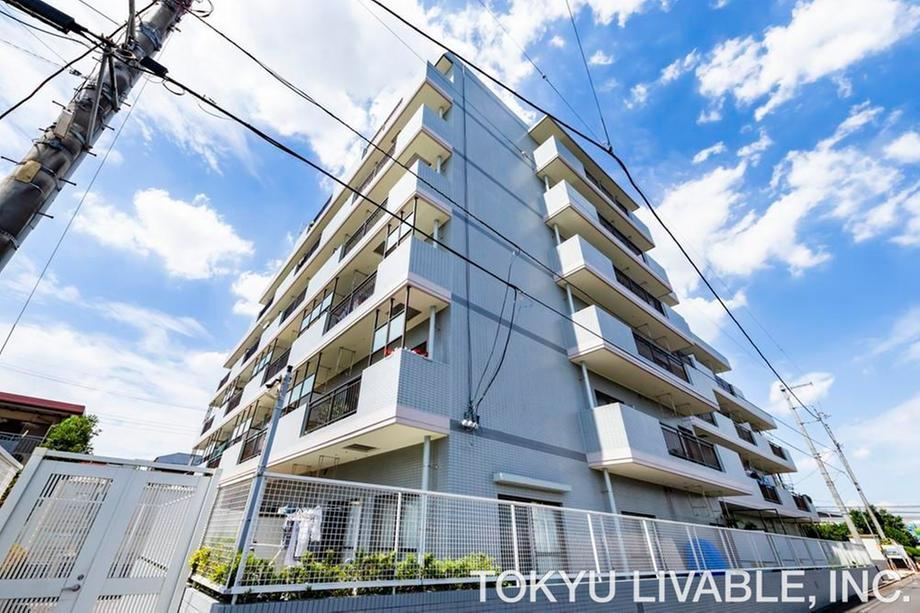 2LDK+S apartment in Ageo, Saitama - Photo 1