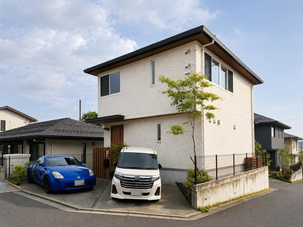 4LDK house in Hadano, Kanagawa - Photo 1