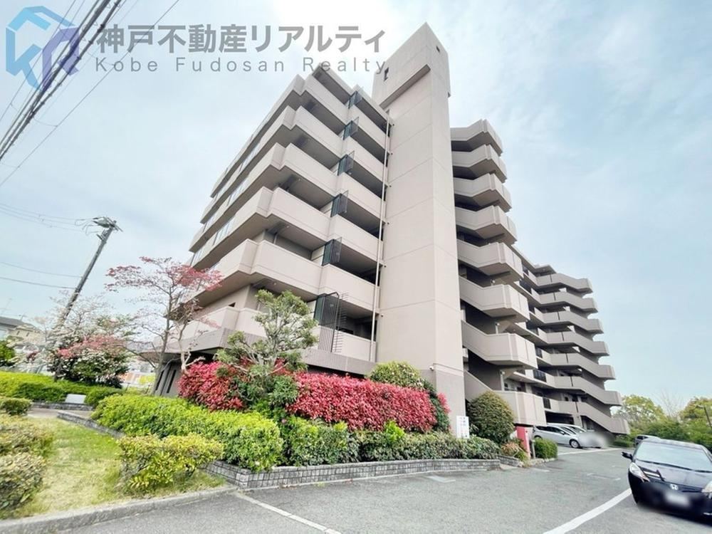 3LDK apartment in Akashi, Hyogo - Photo 1